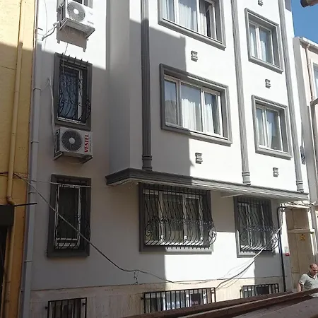 Appartement Dernier Etage Ortakoey No 6 Istanboel